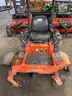 Kubota Zero Turn ZD125S GAS 54" Deck