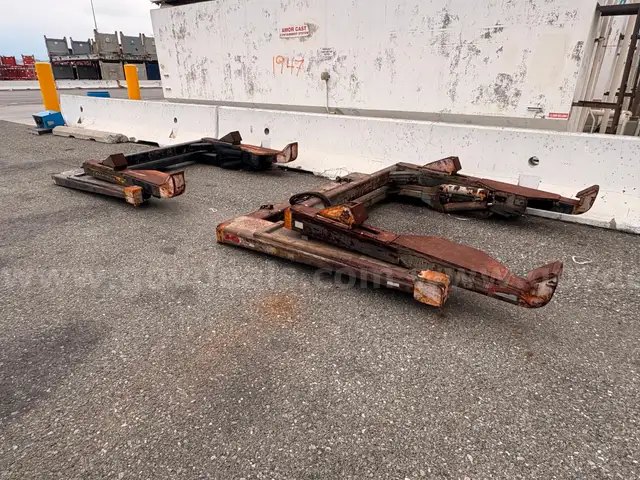 2 Ea. GEI HCR-1PA Chassis Flippers