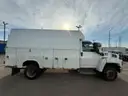2004 GMC C4V042