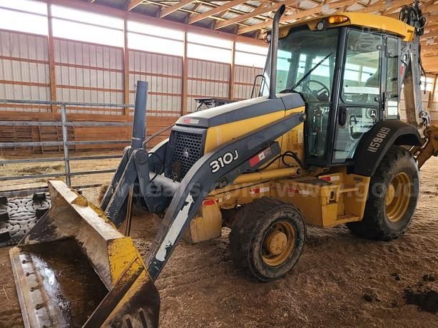 Photo of a 2010 John Deere 310J