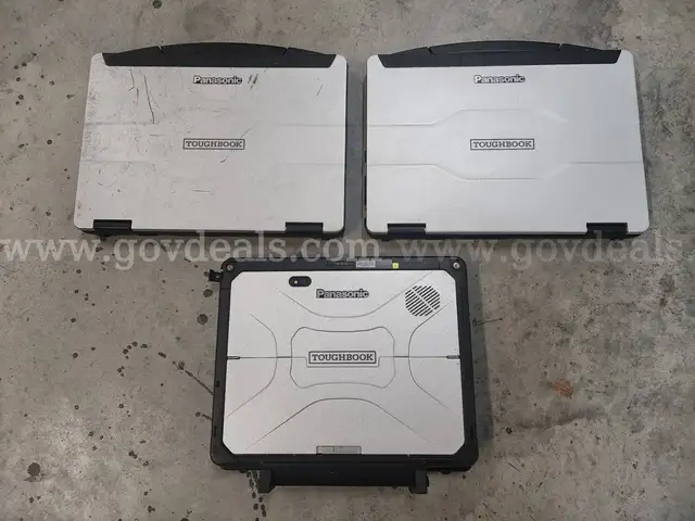 Lot of Panasonic Toughbook FZ-55 and CF-33 mk2  **Shipping Available***