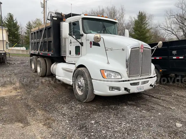 2010 Kenworth T660 – ISX 15 dump truck