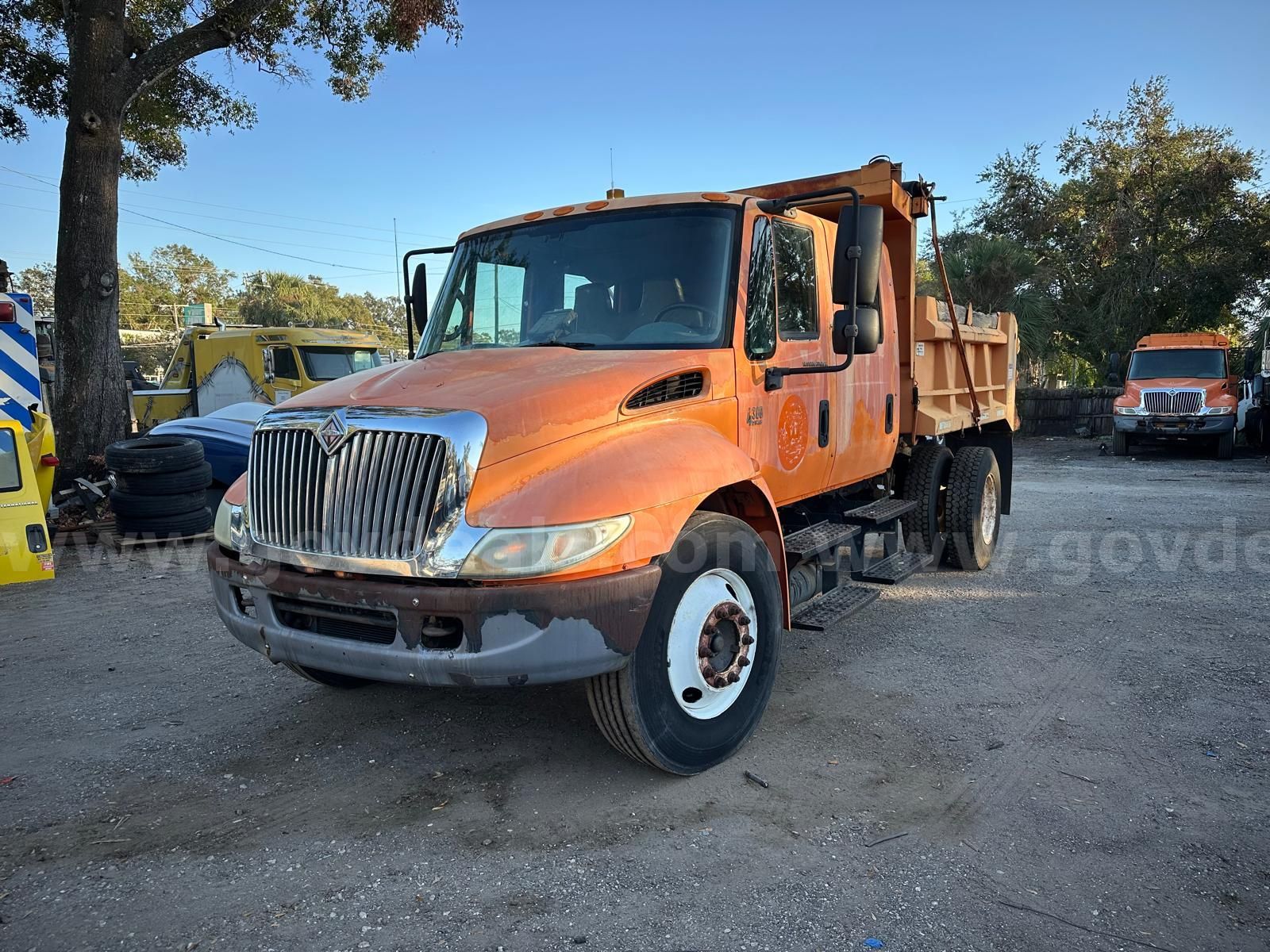 Photo of a 2003 International 4300