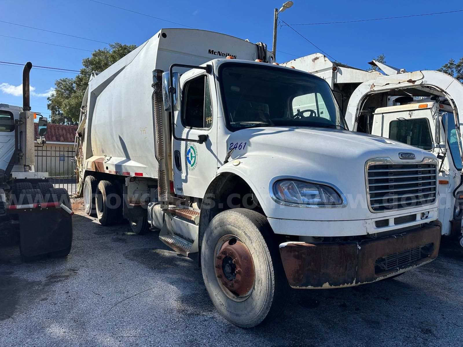 Photo of a 2011 Freightliner M2 106