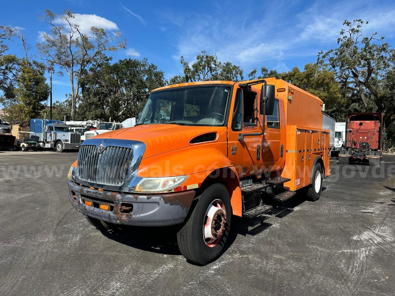 Photo of a 2007 International 4300