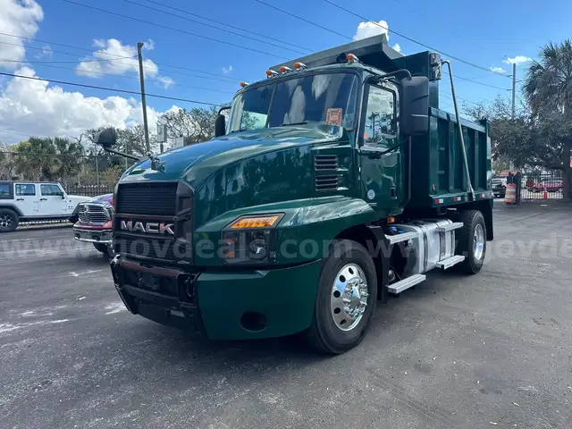 2020 Mack Anthem 42T S/A Dump Truck
