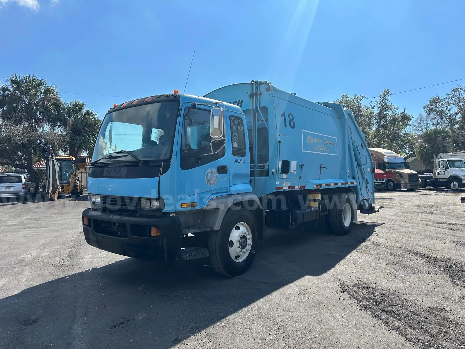 Photo of a 2005 Isuzu FXR
