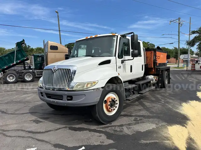 2005 International 4400 SBA Asphalt Truck