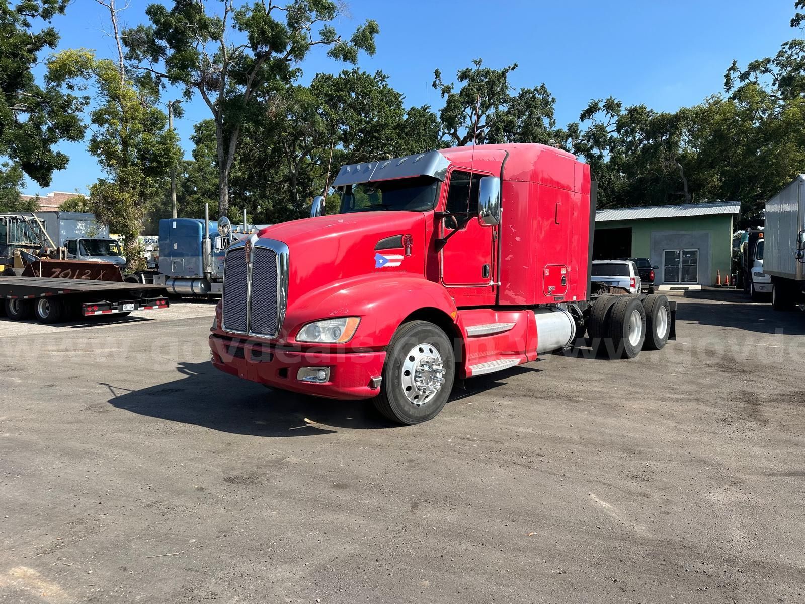 Photo of a 2010 Kenworth T600
