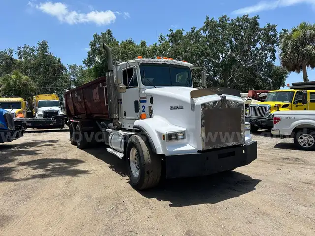 1990 Kenworth T800 T/A Roll-Off Truck