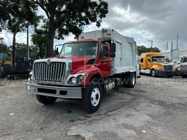 2016 International 7400 Pac-Mac 20 Cu Yard Rear Load Garbage Truck