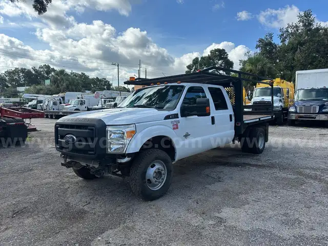 2014 Ford F-350 SD 4X4 Crew-Cab Stake Bed Truck