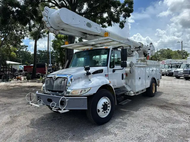 2012 Altec AA755 mounted on 2012 International DuraStar 4300 Bucket Truck