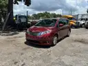 2017 Toyota Sienna XLE Van