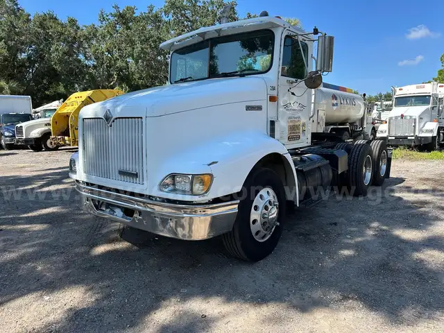 1999 International 9100 T/A Truck Tractor