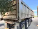 2009 MAC 24 ft Tri/A End Dump Trailer