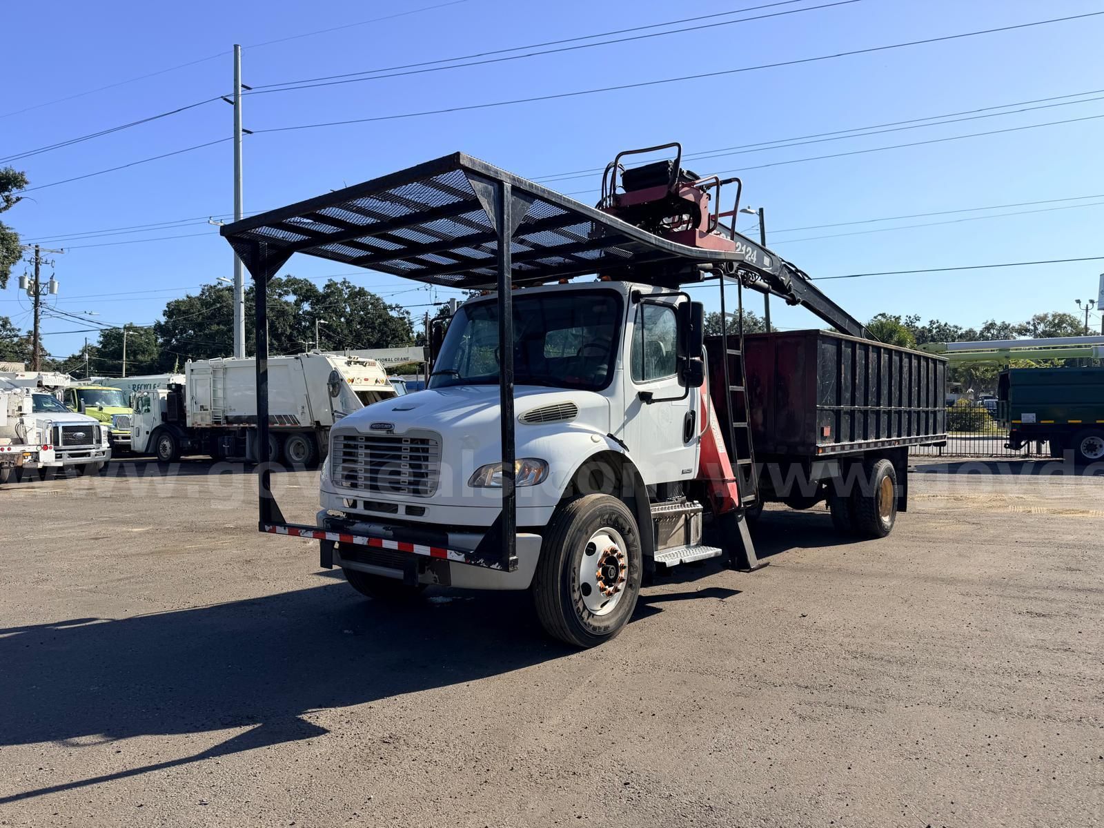 2010 Freightliner M2 106