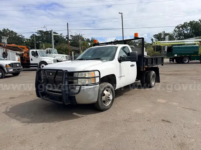 2009 Chevrolet Silverado 3500HD S/A Dump Truck