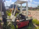 4000 lb Nissan forklift no engine