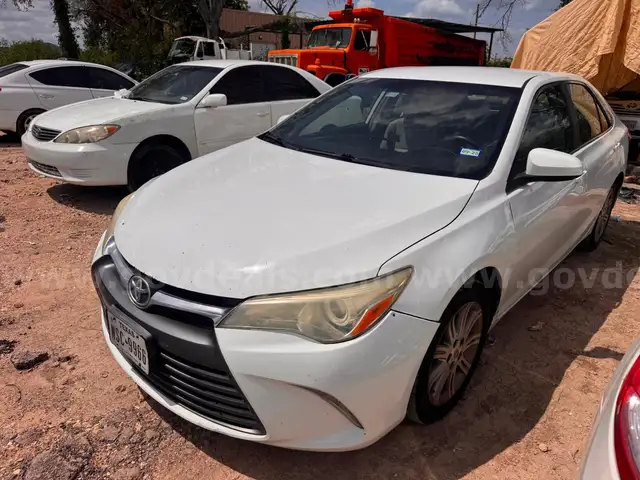 2015 Toyota Camry LE