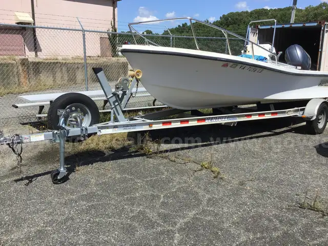 18FT BOAT (PRIVATEER), VENTURE TRAILER, YAMAHA MOTOR 115 4STROKE)