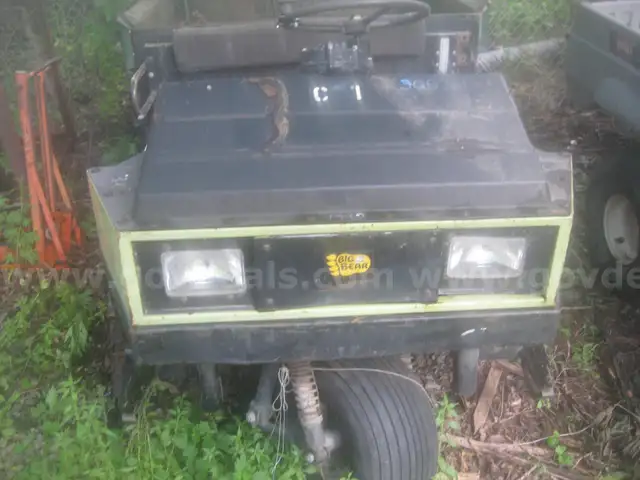 Cushman Utility Vehicle Truckster