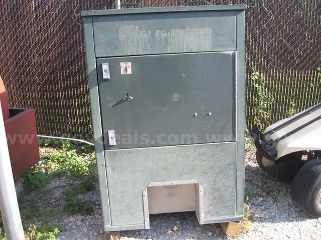 Driving Range Golf Ball Dispenser