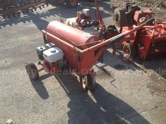 Kwik-Trencher Mdl K-T 1200 Ditch digger