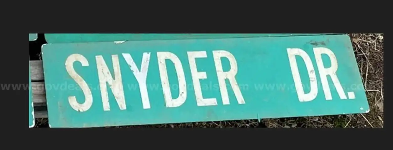 Retired Village Street Sign - Snyder Dr