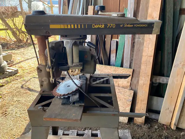 DeWalt 770 10" Deluxe Powershop Arm Saw