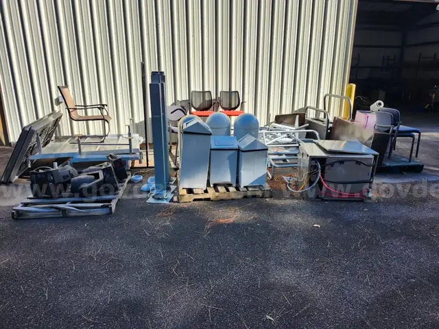 LARGE LOT OF SCRAP METAL