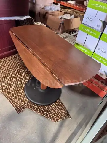 Round Table