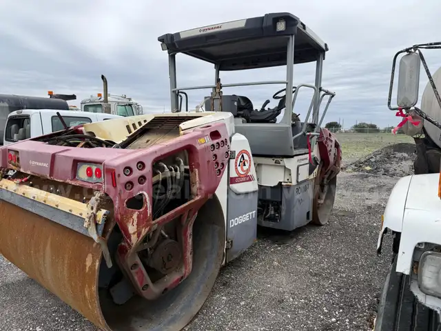2019 Dynapac CC5200 VI Tandem Vibratory Compactor
