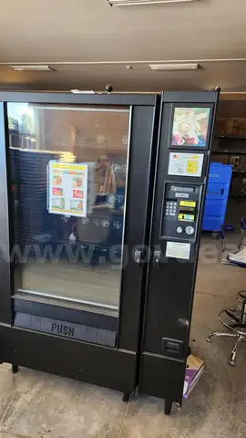 AP960 Frozen Food Vending Machine with AP965 Control Module