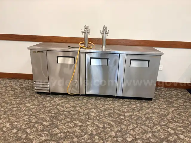 True TDD-4-S Kegerator