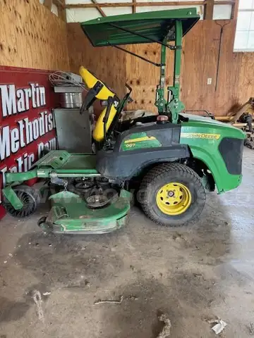 John Deere 997 72&#x22; Ztrak Mower