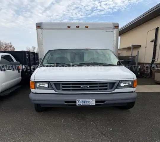2006 Ford E250 Box Truck