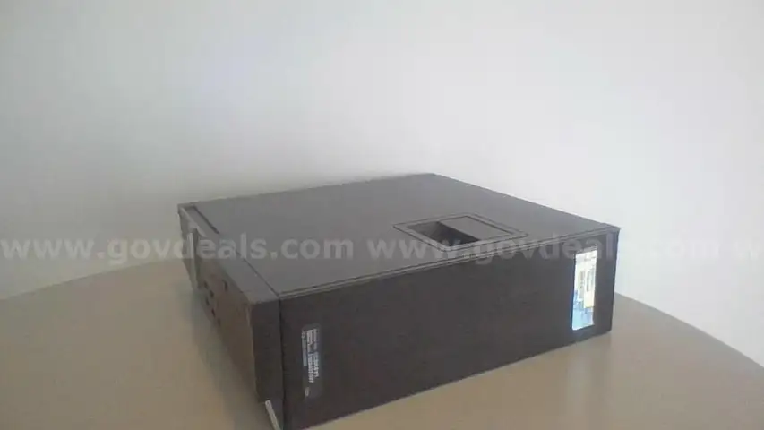 33 Dell Optiplex 7010 Desktop Computers