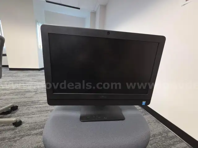 Lot of 33 Dell OptiPlex 3030 Desktop Computers