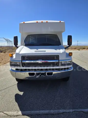 2008 Chevrolet C5500 29 Passenger Bus