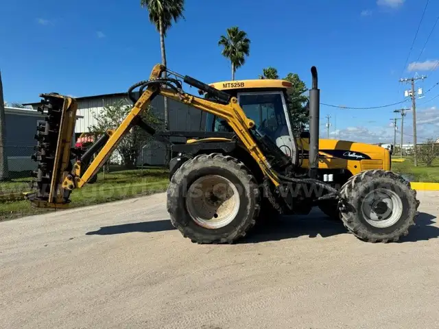 2005 Challenger MT525B MFWD AG Tractor w/ Flail Mower