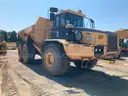 2001 John Deere 400C 6x6 Articulated Dump Truck