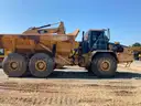 2001 John Deere 400C 6x6 Articulated Dump Truck