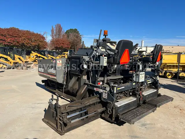 2022 LeeBoy 8520B Asphalt Paver