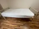 Twin mattress with metal frame
