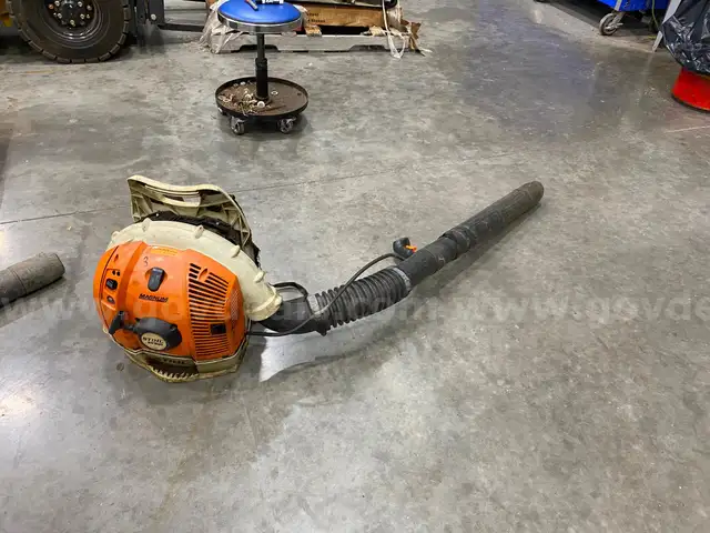 Stihl BR600 Backpack Leaf Blower