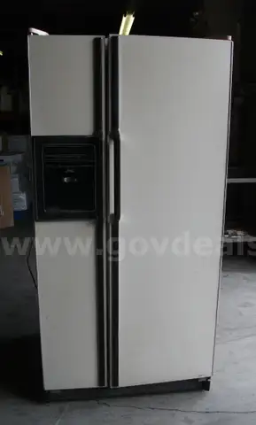 GE General Electric Refrigerator 21.6 cu. ft.