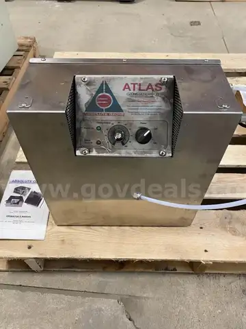 Atlas ozone generator