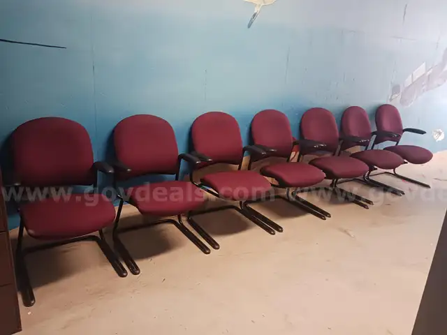 Lot of 7 Office/Waiting Room Chairs