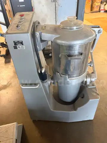 Used Robot Coupe R40T Vertical Cutter 40 Quart Mixer